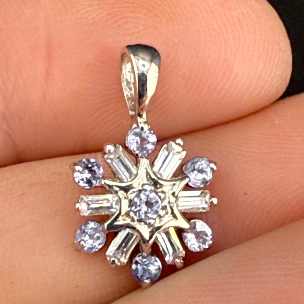 Vintage Snowflake Pendant Silver Tone Lavender Clear Stones